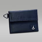 Jordan Men's Flight Trifold Wallet. Nike JP